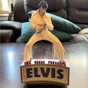 Mcfarlane Toys Elvis Presley Action Figure Las Vegas white suit